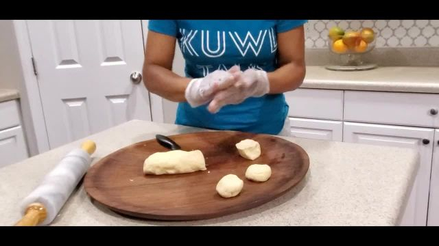 QUICK AND EASY UNLEAVENED BREAD & DIFFERENT WAYS TO ENJOY IT!