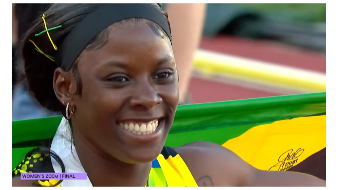 21.45! Shericka Jackson destroys 200m CHAMPIONSHIP RECORD to win World Title